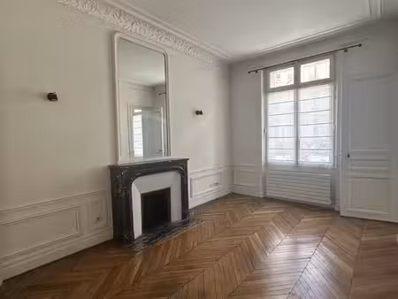 locatio t2, rue de monceau, paris viii