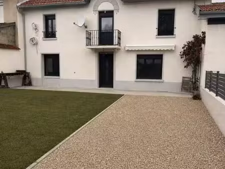 maison entierement renovee 130m2 4 chambres/ garage /jardin
