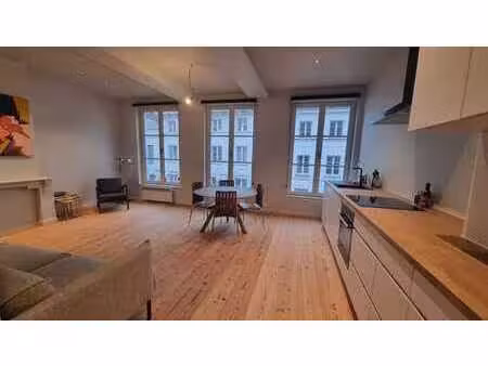 appartement rénové avec cachet au cœur de bruxelles