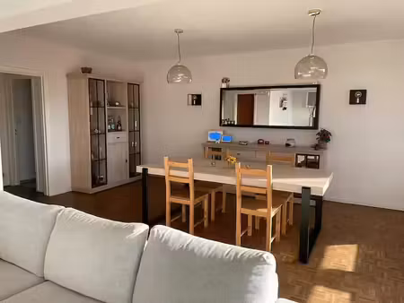 appartement lumineux 3 ch (possibilité 4) + cave et garage