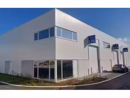 unité pme de coin 144m² + sr/bureau 37m² - vente régime tva