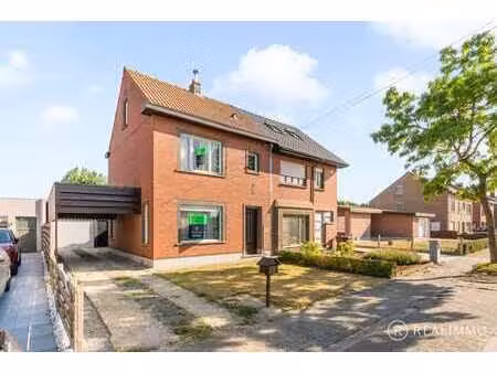 te renoveren halfopen bebouwing met veel potentieel in ki...