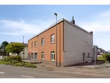 maison à rénover avec 2/3/4 chambres et jardin – 1640 rhode