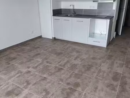 studio avec parking dans résidence neuve