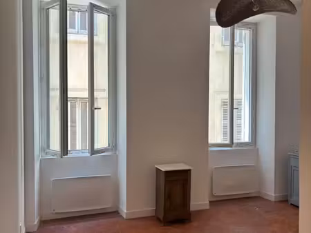 à louer appartement meublé entièrement rénové