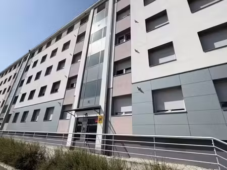 appartement 2 pièces 73 m²