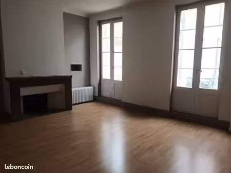 appartement 3 pièces 77 m²