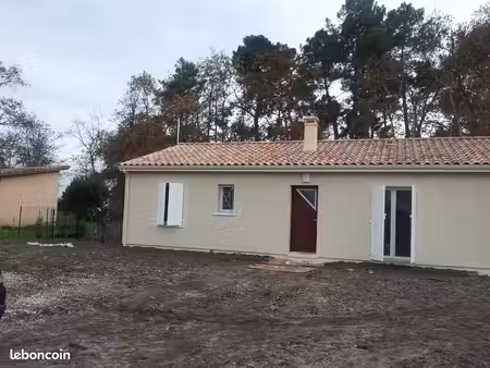 a louer maison 85 m² - bourg de landiras- 850 euros/ mois hc - disponible au 1ier octobre