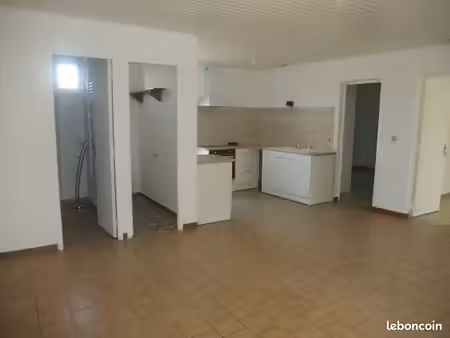 particulier loue appt f3 avec garage