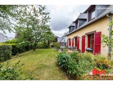 maison 7 pièces 151 m²