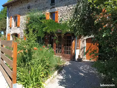 ferme en pierre
