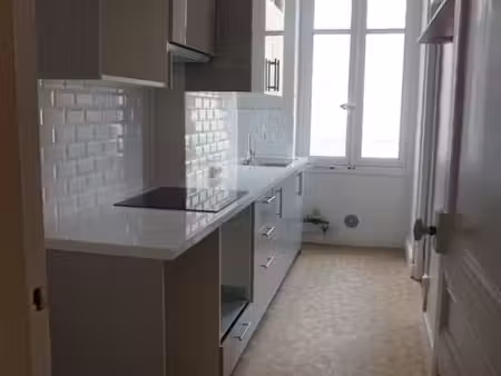 f2 - 165 rue duguesclin lyon 6