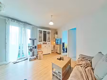 a proximité du parc paysager, beau t3 de 53 m2