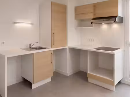 t1 avec balcon et parking à toulouse