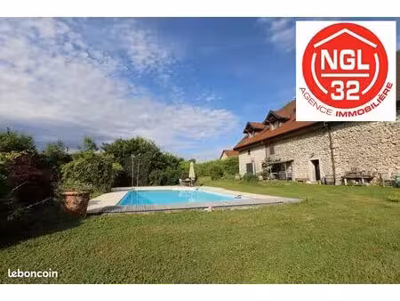ferme 10 pièces 250 m²