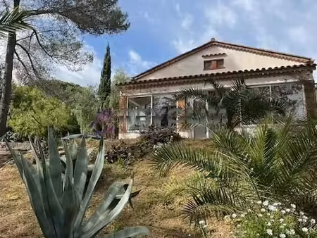 propriété 5 pièces 117 m²