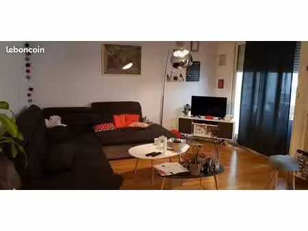 appartement et garage a louer lyon 6°