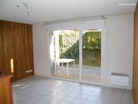 t2 rez-de-jardin messery