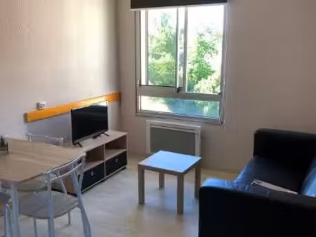 ? location t2 paray ?