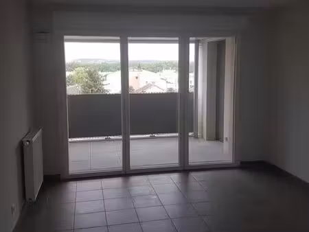 bel appartement t2 pont des demoiselles