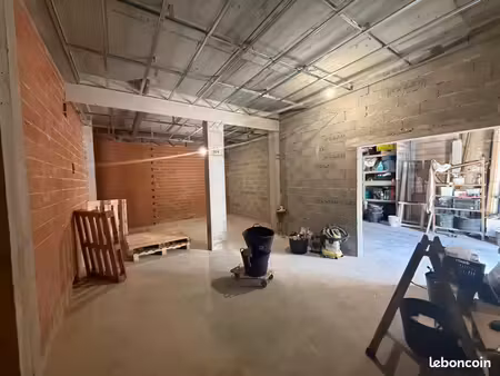 box garage 95 m2 stockage entreposage parking