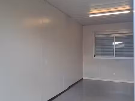 box de stockage isolé