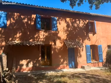 location d'une maison à taradeau