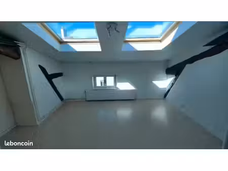 studio lot 8 pour étudiant libre de suite de 26m2 proche faubourg des trois maisons au 36 