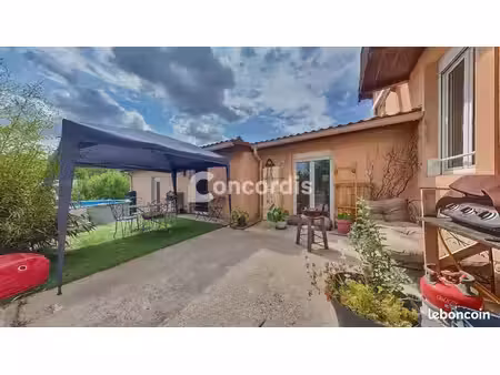 maison 9 pièces 183 m²
