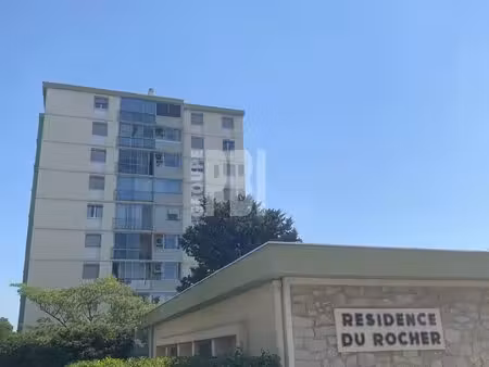 location appartement 4 pièces 75m² la garde 83130
