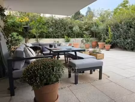 location appartement 3 pièces 73m² la ciotat 13600