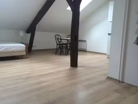 location appartement 1 pièce 26 m² à châlons-en-champagne (51000)