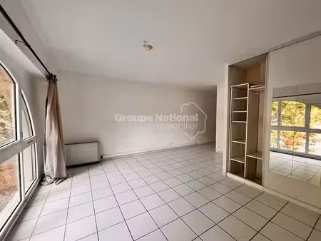 location appartement 1 pièce 38 m² à arles (13200), 536 €