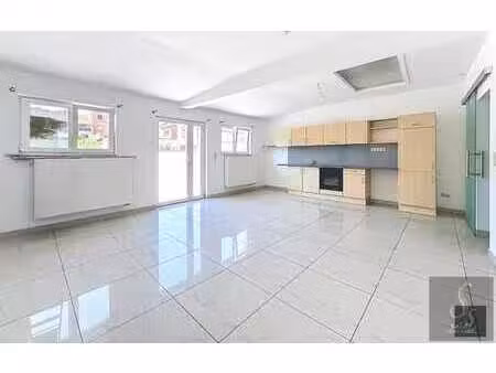 bel appartement rez-de-chaussee a louer sur morlanwelz!