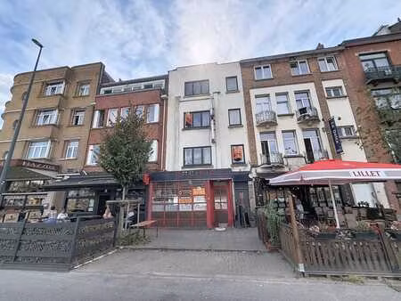 immeuble de rapport mixte avec commerce + 2 logements – ±280