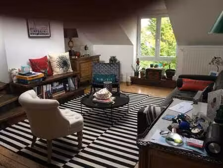 appartement à louer proximité louise/chatelain