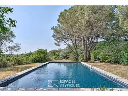 maison avec vue, l'art d'habiter uzès en toute discrétion