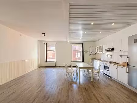 duplex à louer avec 4 chambres , manage (vbe55218)
