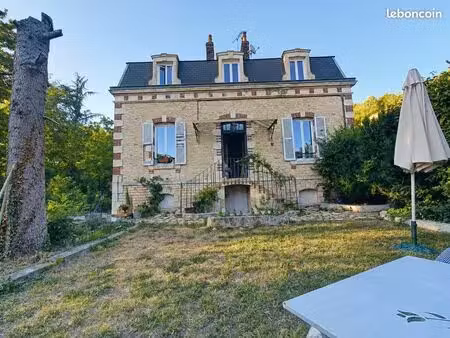 [vente] maison de maître de 1900 avec piscine à 2h30 de paris (desservie depuis bercy)
