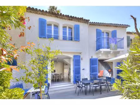maison de luxe à vendre à port grimaud
