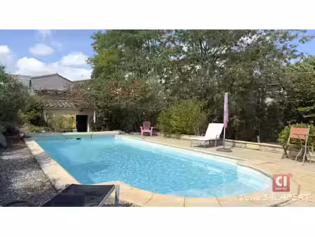 forcalqueiret, rare maison de village avec jardin, piscine et grand garage
