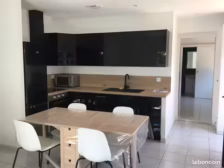 t2 meublé 50 m² – location exclusivement étudiante