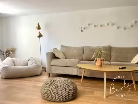 location appartement 3 pièces 62.6 m² à marseille 1er (13001), 1 188 €