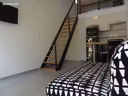 lattes centre – duplex meublé 30 m² avec jardinet – location étudiante