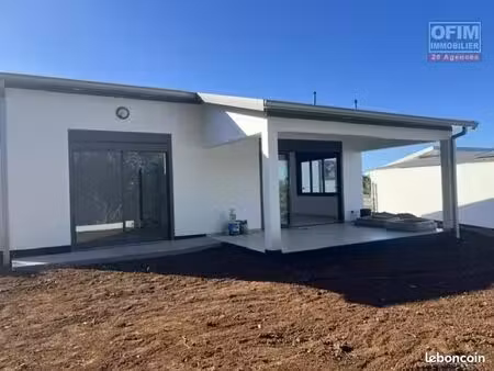 villa 4 pièces 80 m²