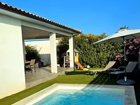 villa 4 faces avec piscine - saint-thibéry