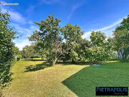 terrain 770 m² décines-charpieu