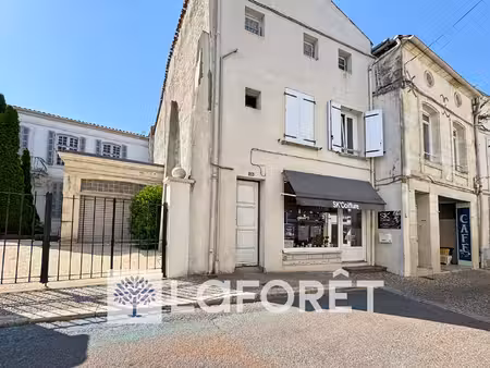 immeuble de rapport - 3 lots loués et 2 appartements à rénover