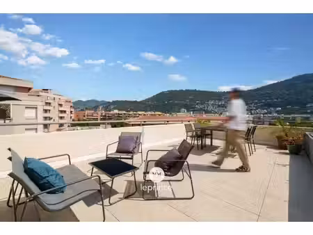 nice saint roch : 2/3 pièces - terrasses - garage