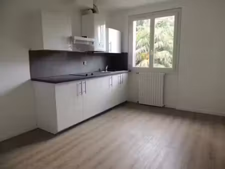 location appartement 2 pièces 28 m² à villeneuve-sur-lot (47300)